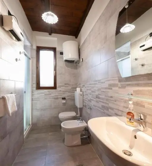 キングサイドベッドのスタンダードワンルーム, Agriturismo Di Sordiglio
