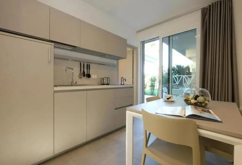 1 Bedroom Deluxe Apartment