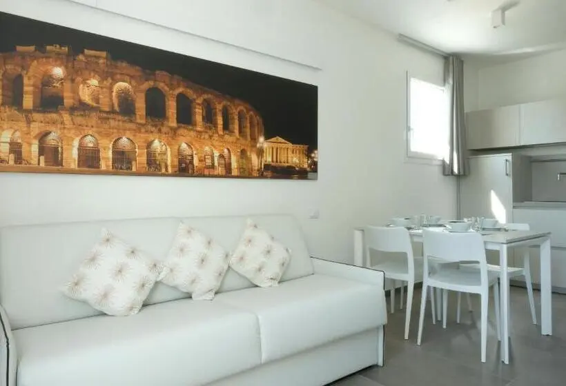 1 Bedroom Apartment