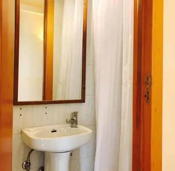 スタンダードルーム, Corato Room Economy