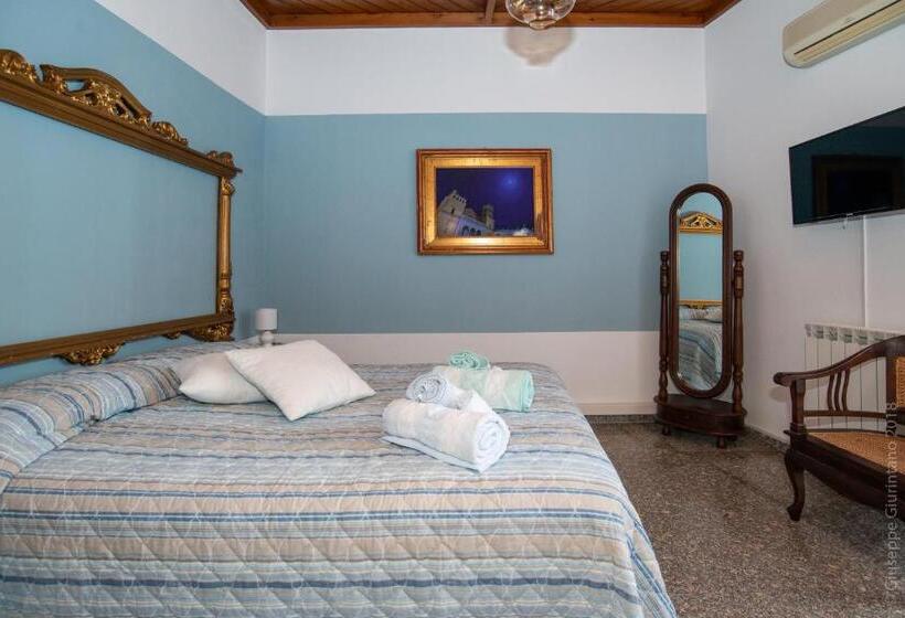 חדר סטנדרט עם מרפסת, Le Vie Di Monreale