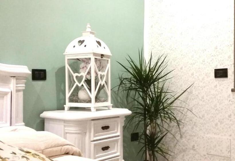 חדר משפחתי, Le Vie Di Monreale