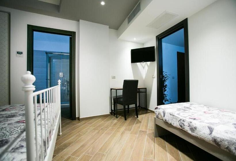 اتاق استاندارد سه تخته با بالکن, I Love Puglia