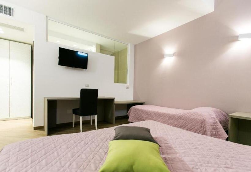 اتاق استاندارد سه نفره, I Love Puglia