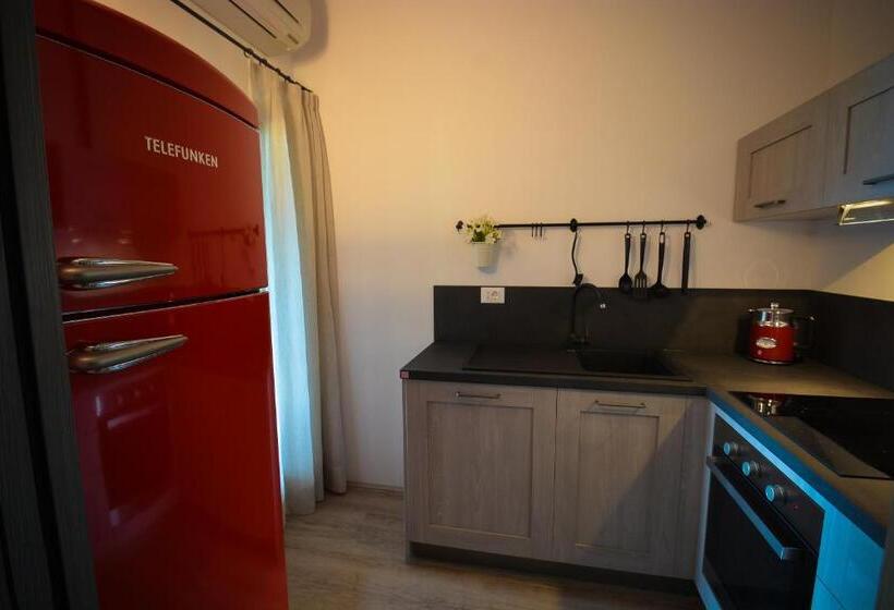 Апартаменты 2 Спальни с Террасой, Cascina Varini