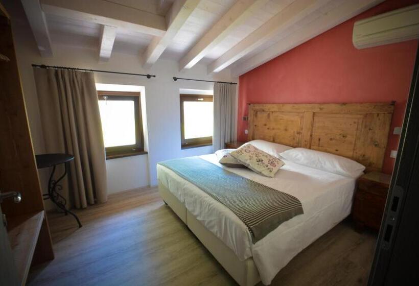 آپارتمان 2 خوابه با تراس, Cascina Varini