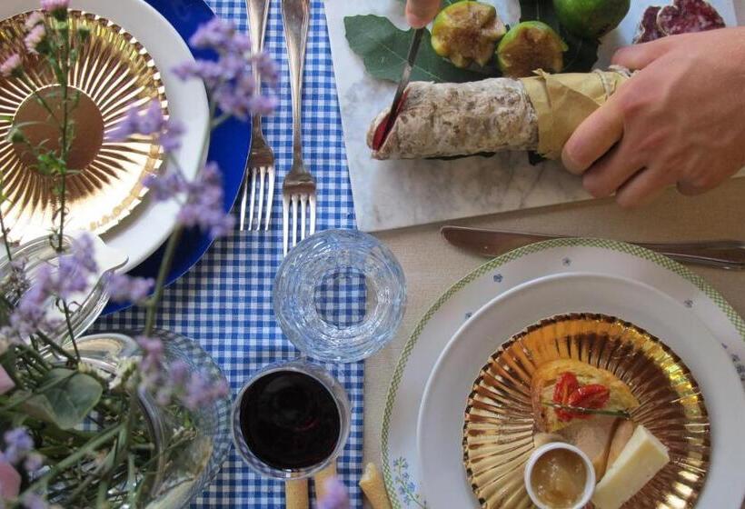 חדר משפחתי, Agriturismo Bassanella