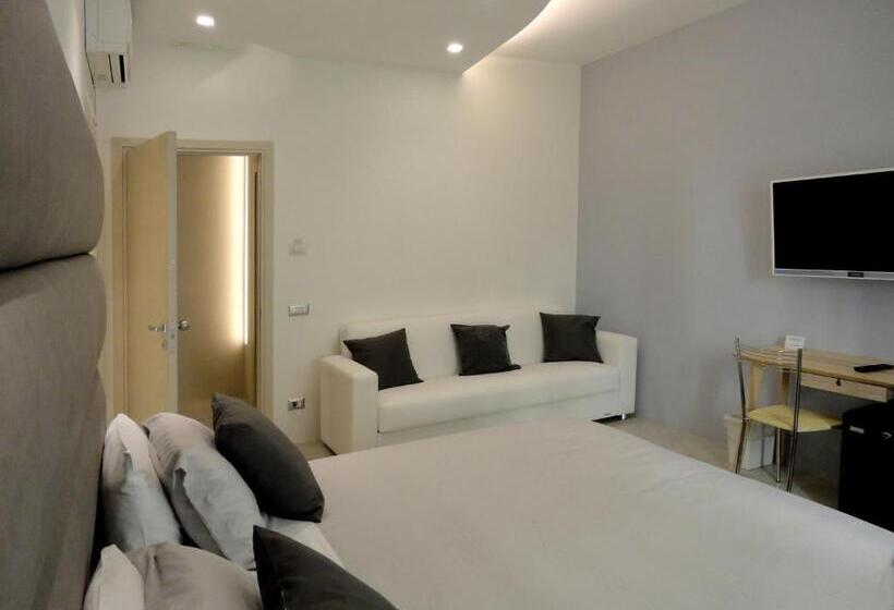 豪华房间, The Flat 233