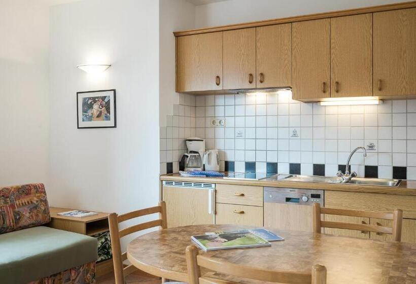 דירת חדר, Residence Am Wegkreuz