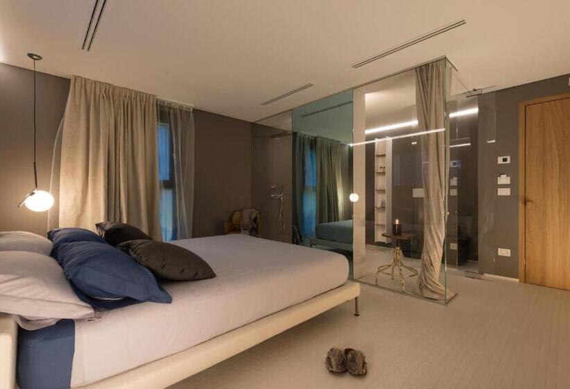 سوییت اجرایی, Locanda Black And White Sondrio