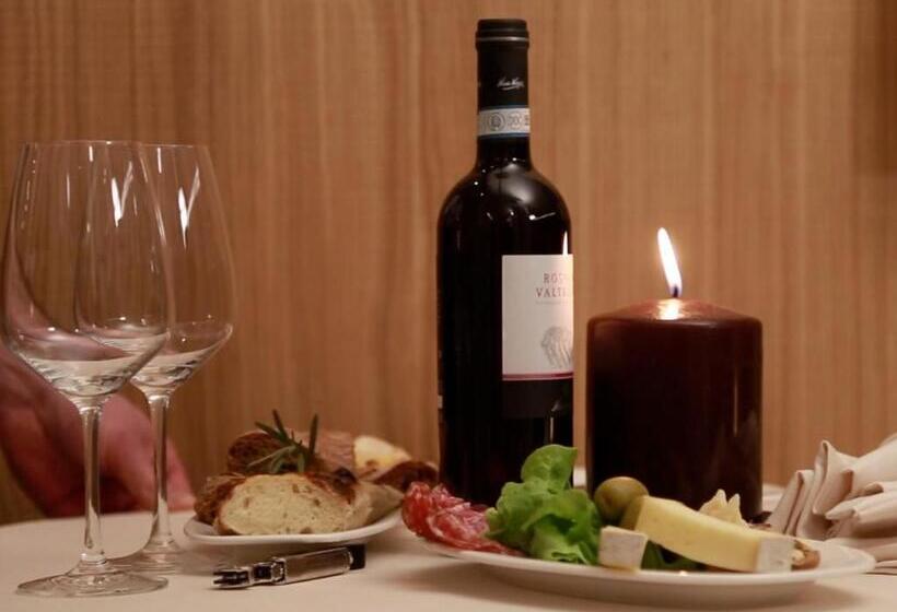 اتاق لوکس, Locanda Black And White Sondrio