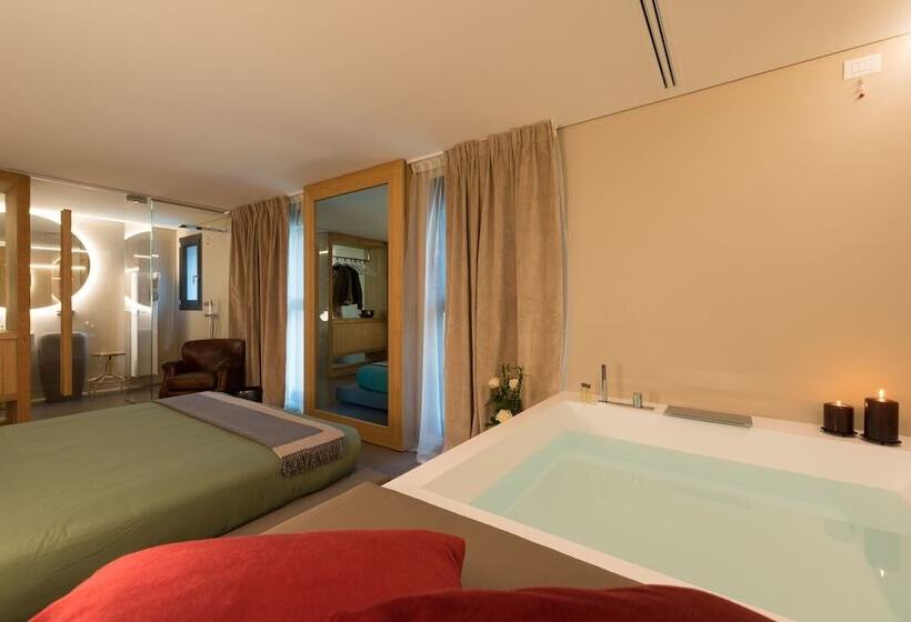 سوییت لوکس, Locanda Black And White Sondrio