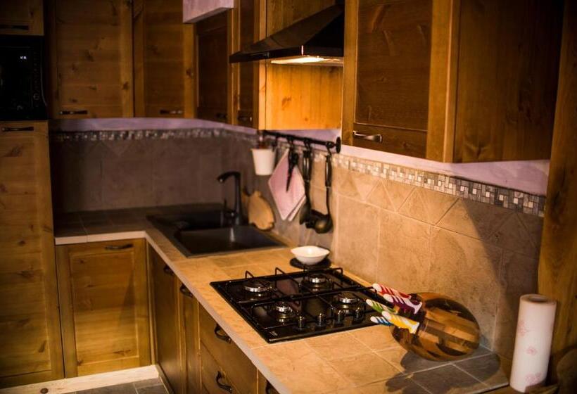 شقة غرفتين, Dolomiti Village