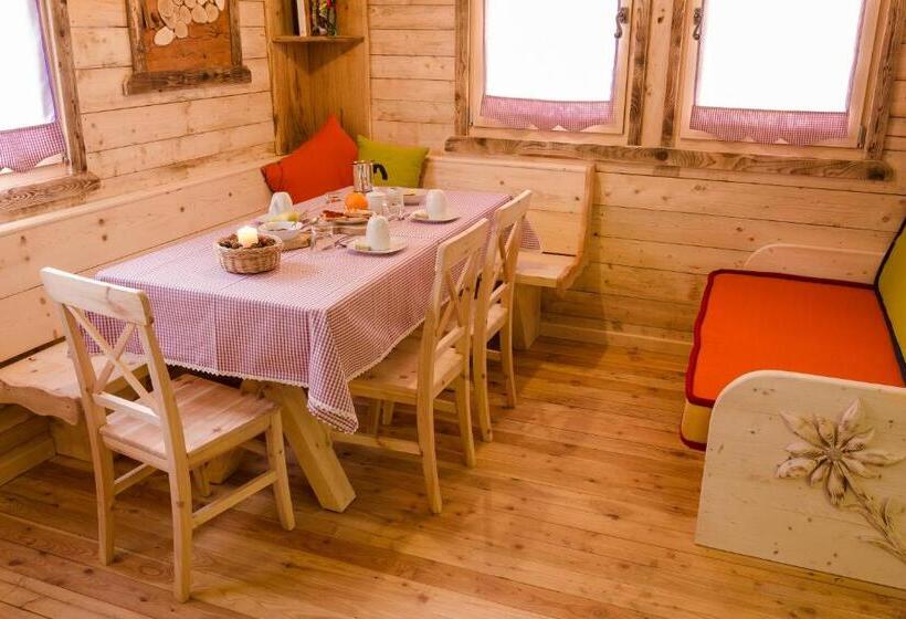 شقة غرفتين, Dolomiti Village