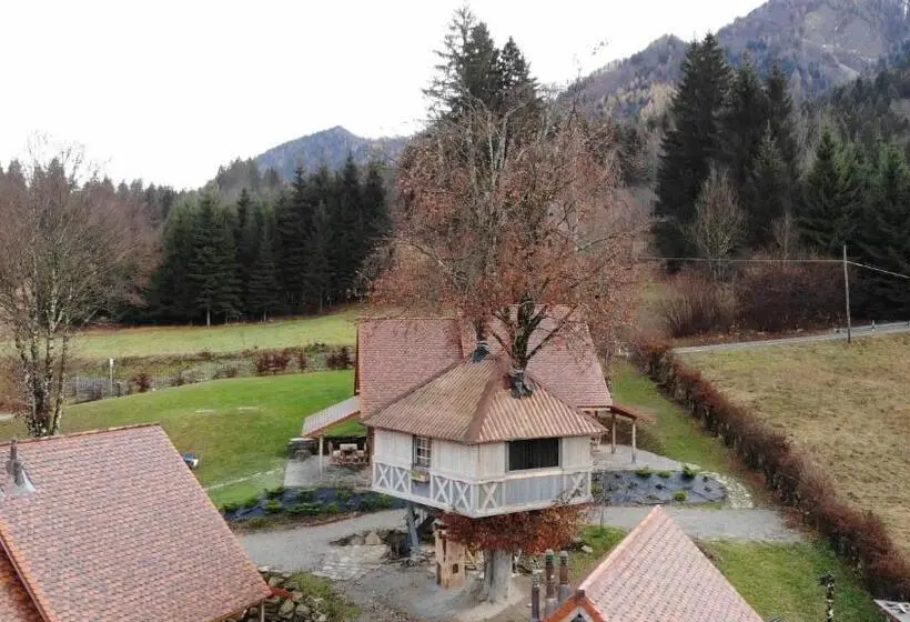 ファミリーステューディオ, Dolomiti Village