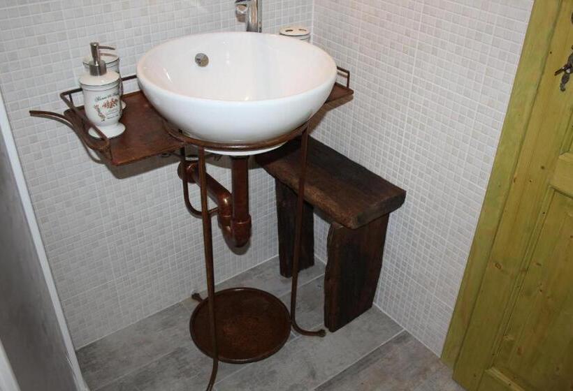 디럭스 트리플 룸, Azienda Agricola Garoglio Davide