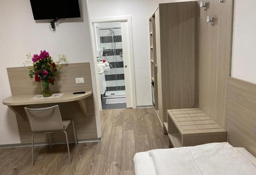 基本三人间, Garni San Paolo