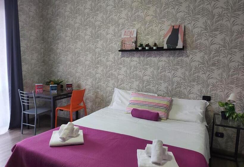 Студио Стандарт с Балконом, Bnbook Residence La Red