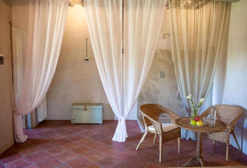 سوییت, Agriturismo Humile