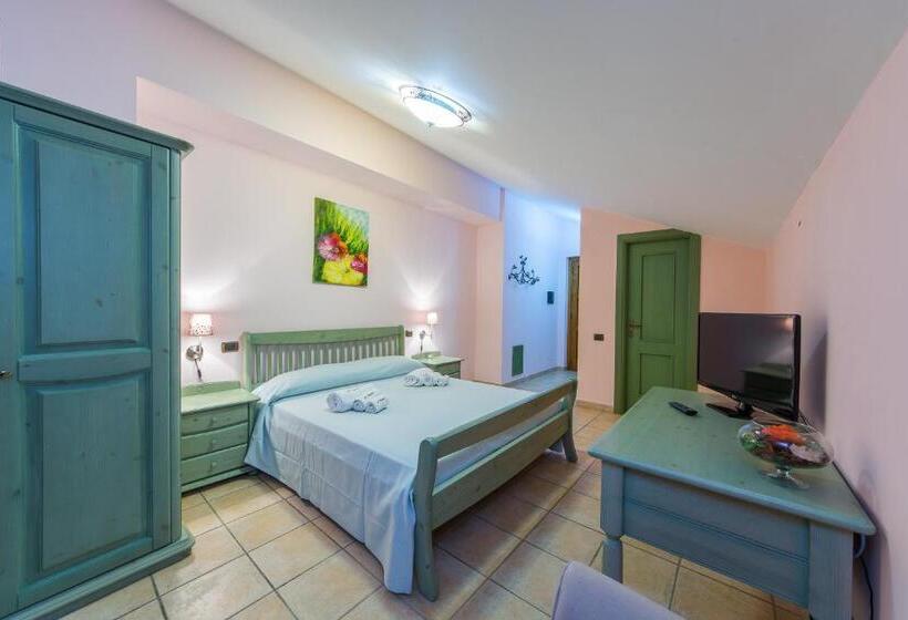 标准间, Il Raduno