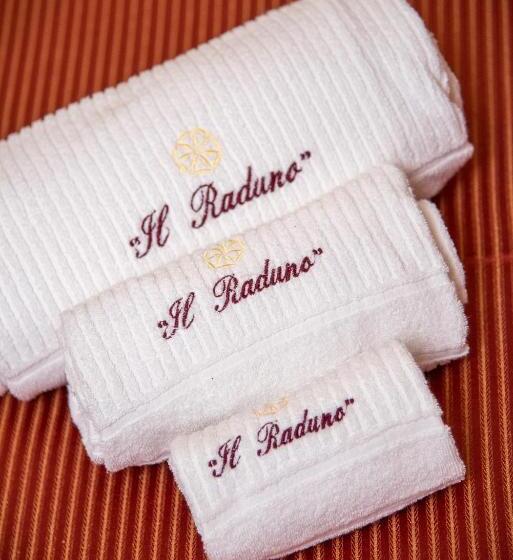 标准三人间, Il Raduno