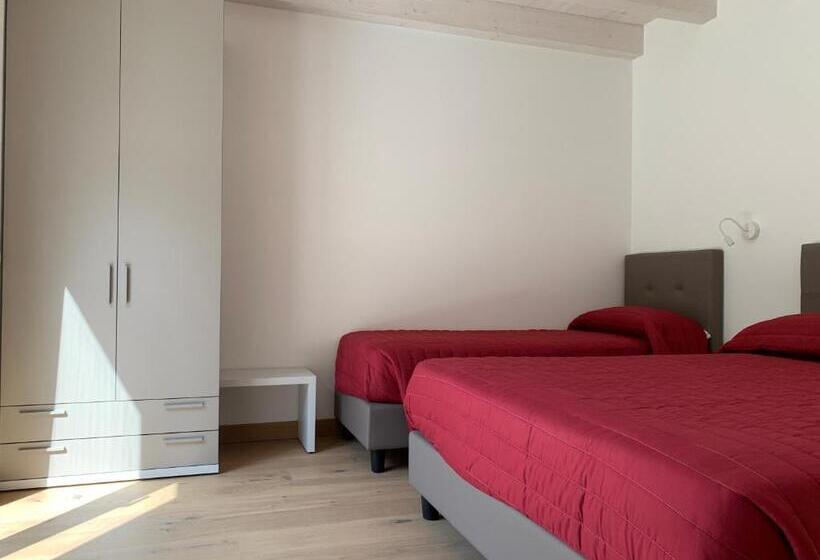 Трехместный Номер Deluxe, Italo Svizzero