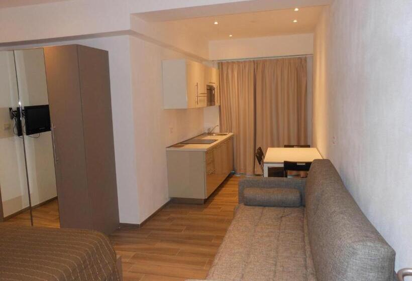 إستوديو قياسى مطل على البحر, Residence Fanny