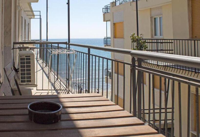 إستوديو كومفورت, Residence Fanny