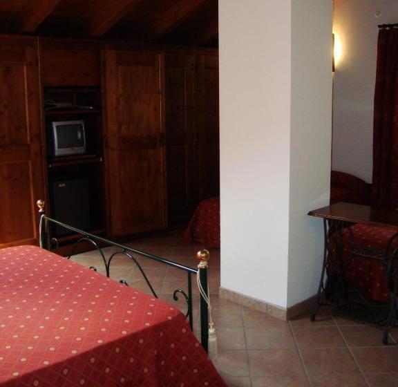 Studio Standard, Casa Luis