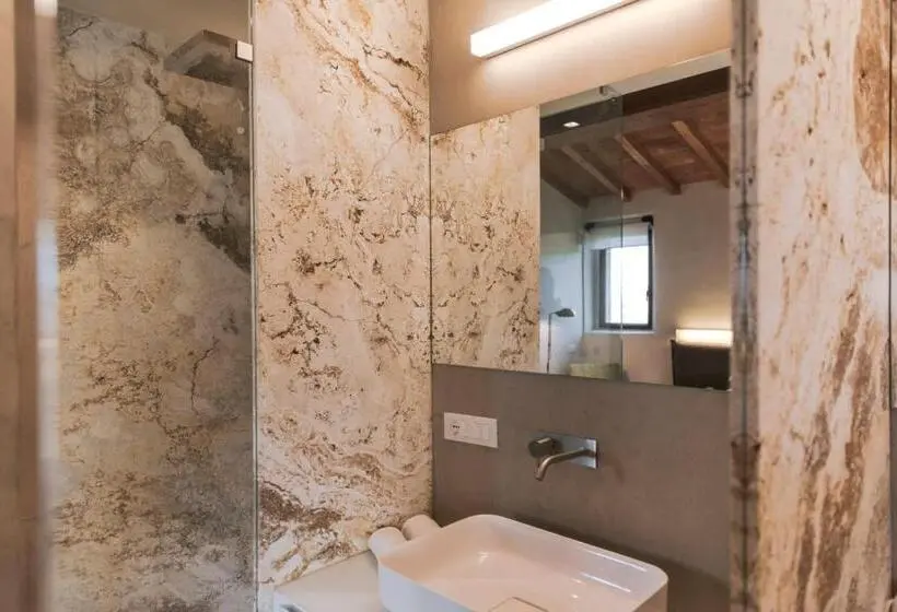 オーシャンビュースイート, Torre Di Baratti Bio Resort