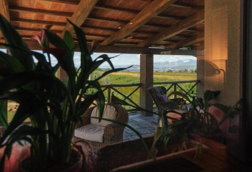 디럭스 스튜디오, Torre Di Baratti Bio Resort