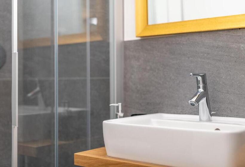 标准间带阳台, Garni Vinea Montis