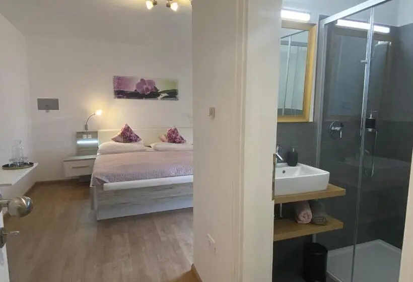 Standard-huone Parveke, Garni Vinea Montis