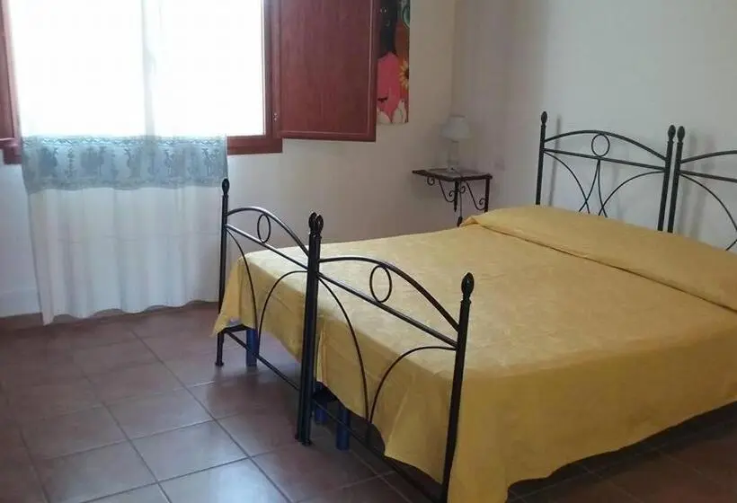ガーデンビューデラックスルーム, Agriturismo Santu Marcialis