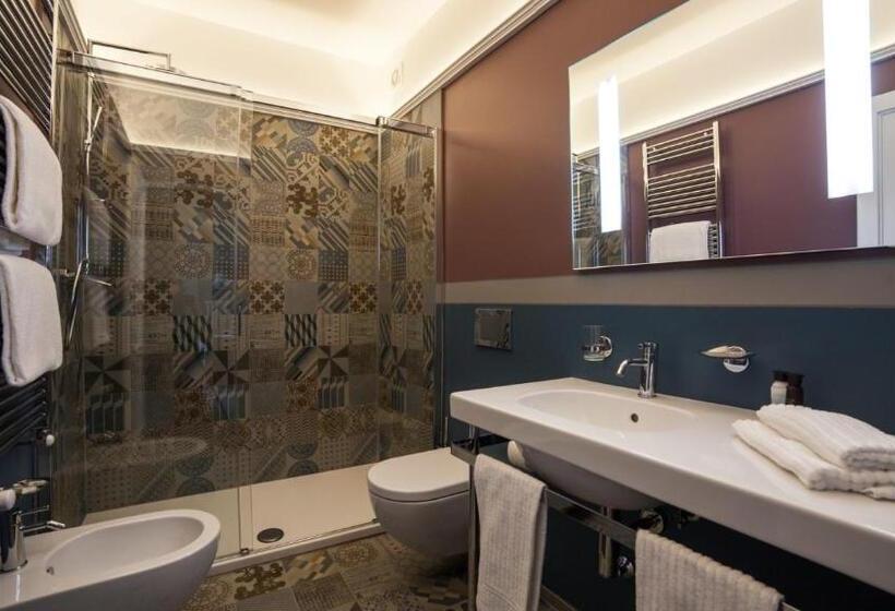 1 Bedroom Apartment Lake View, Venegoni Maison De Charme