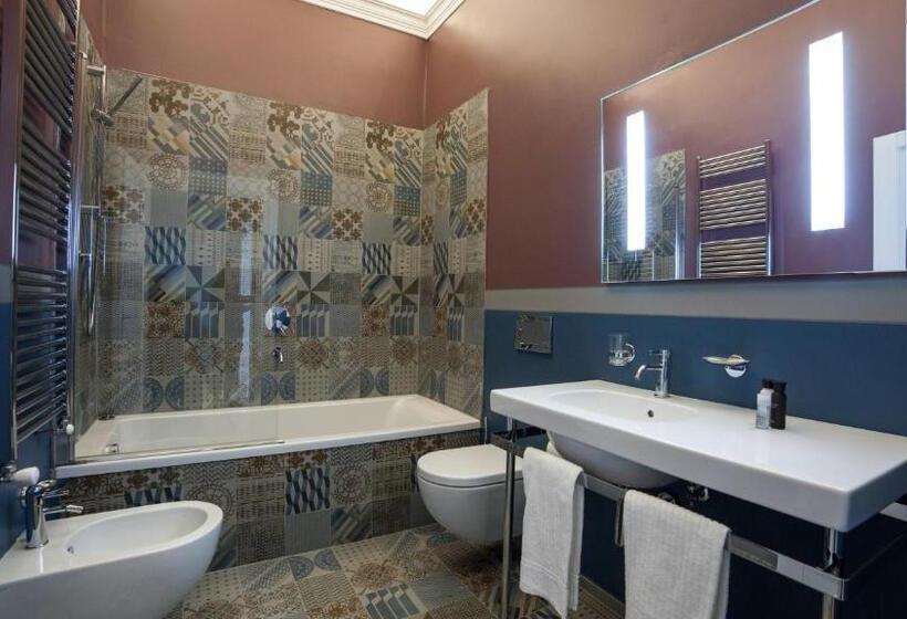 Апартаменты 1 Спальня с Террасой, Venegoni Maison De Charme
