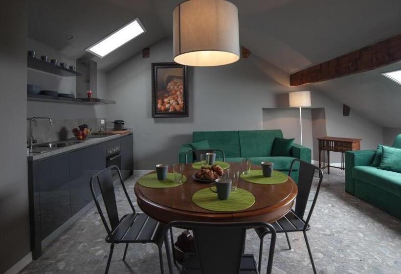 带1个卧室的顶楼公寓, Venegoni Maison De Charme