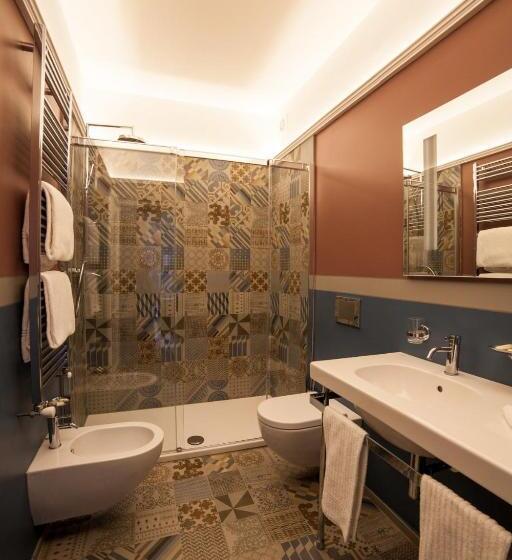 1 Bedroom Apartment Lake View, Venegoni Maison De Charme