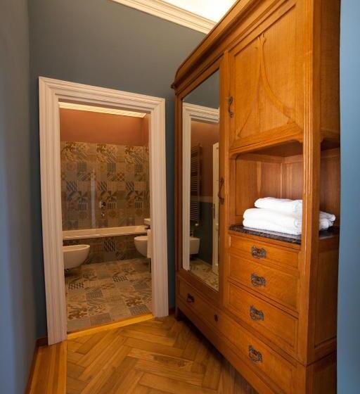 Апартаменты 1 Спальня с Террасой, Venegoni Maison De Charme