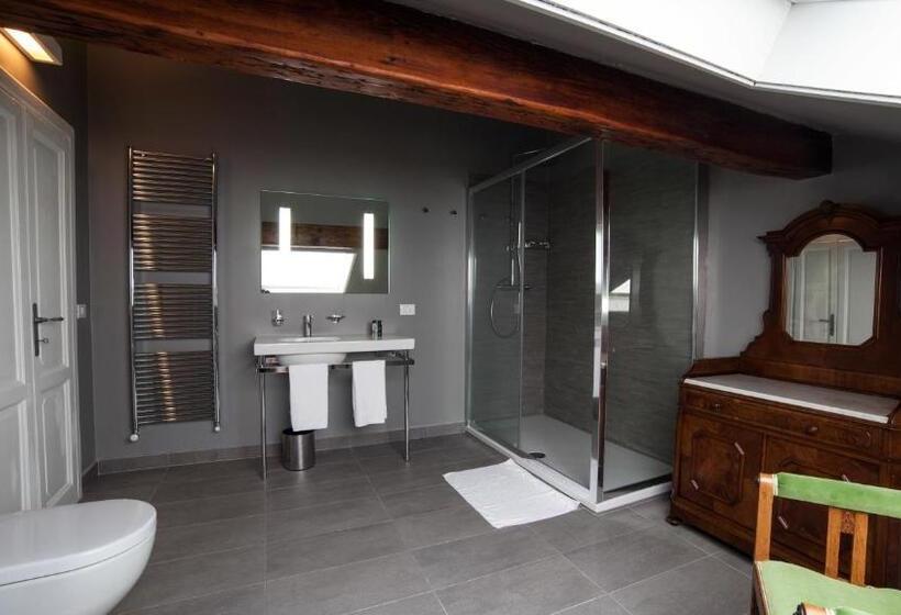 带1个卧室的顶楼公寓, Venegoni Maison De Charme