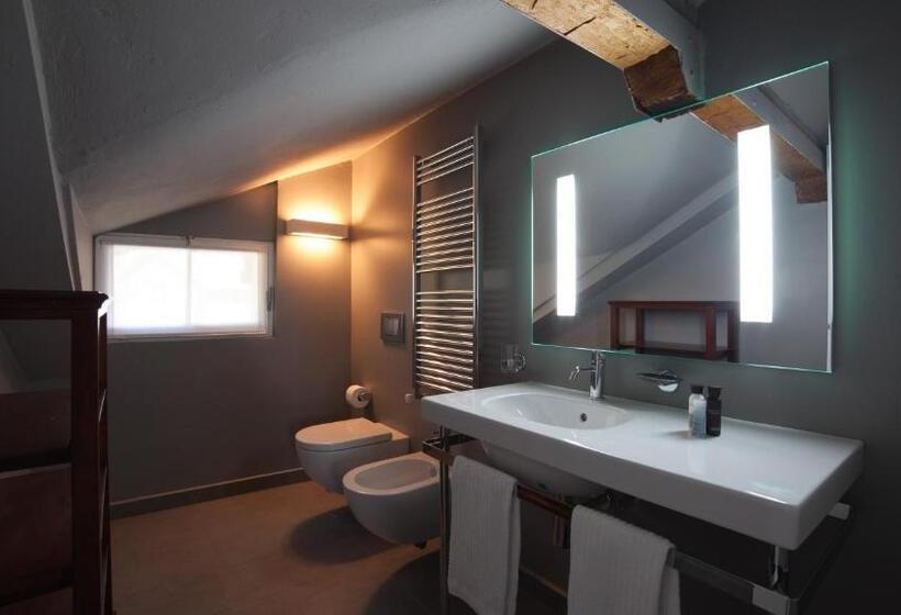 带1个卧室的顶楼公寓, Venegoni Maison De Charme