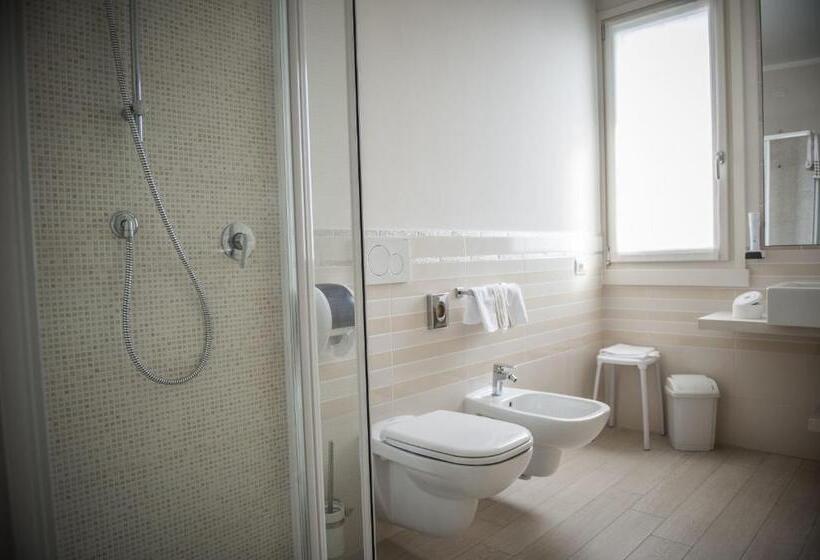 四人标准间, Locanda Corte Montioni