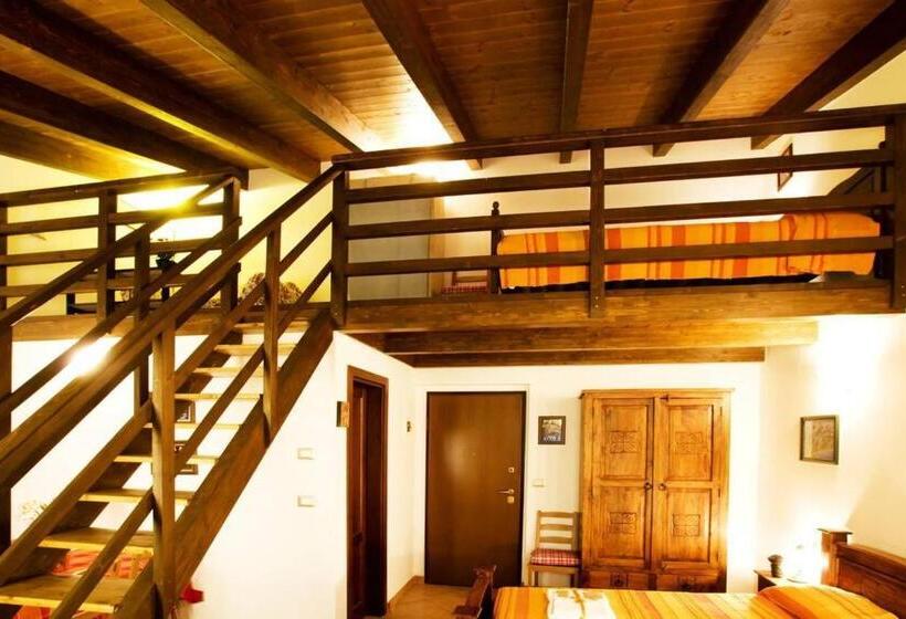 غرفة قياسية رباعية, Bioagriturismo La Quercia