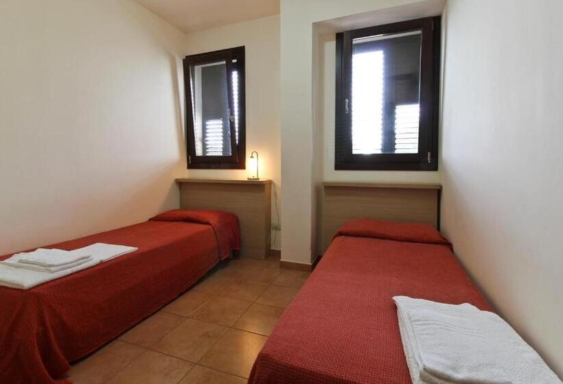 ２ベッドルームアパートメント, Poseidon