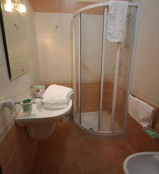 Quarto Triplo Estandar, Poseidon