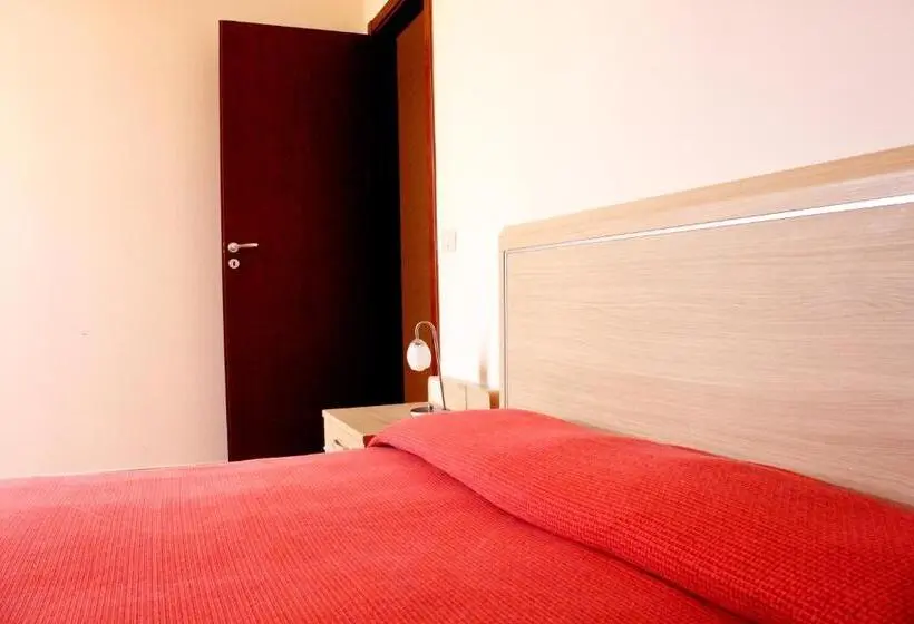 Quarto Triplo Estandar, Poseidon