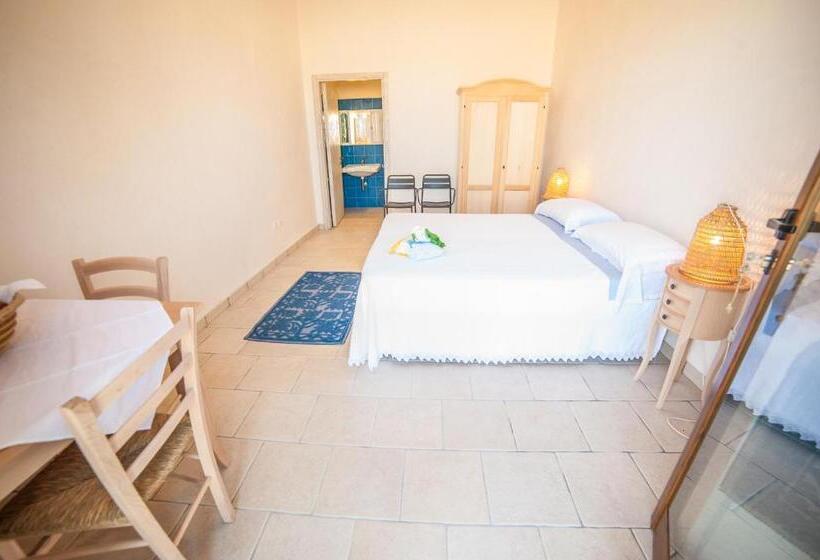 חדר סטנדרט מותאם לאדם עם מוגבלויות, Agriturismo La Palascìa Masseria Agreste