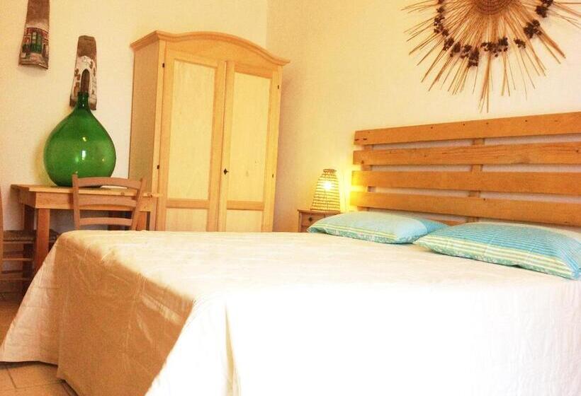 חדר סטנדרט מותאם לאדם עם מוגבלויות, Agriturismo La Palascìa Masseria Agreste