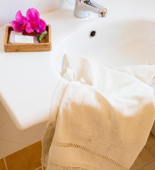 חדר בסיסי, Agriturismo La Palascìa Masseria Agreste