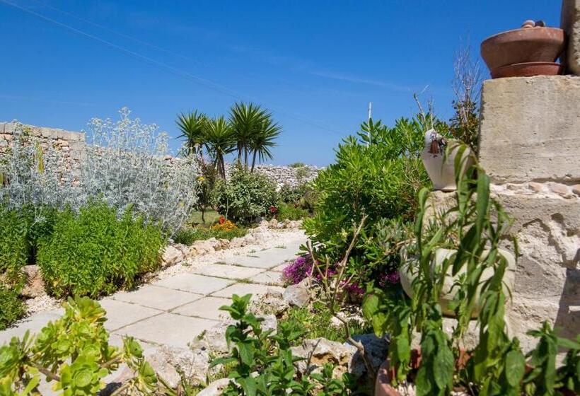 חדר סטנדרט, Agriturismo La Palascìa Masseria Agreste